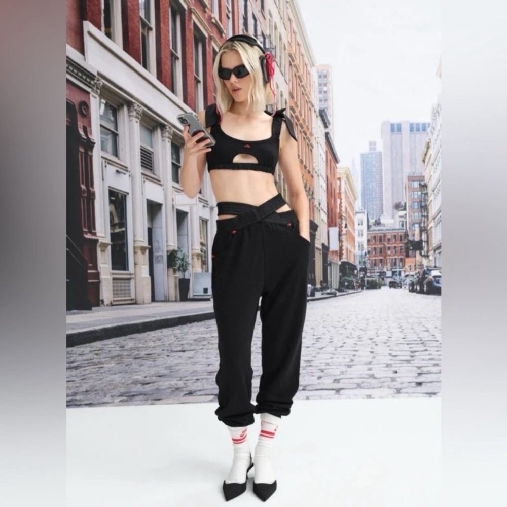For Love & Lemons Frankie Black Sweatpants JoggersSmall.  New without tags.